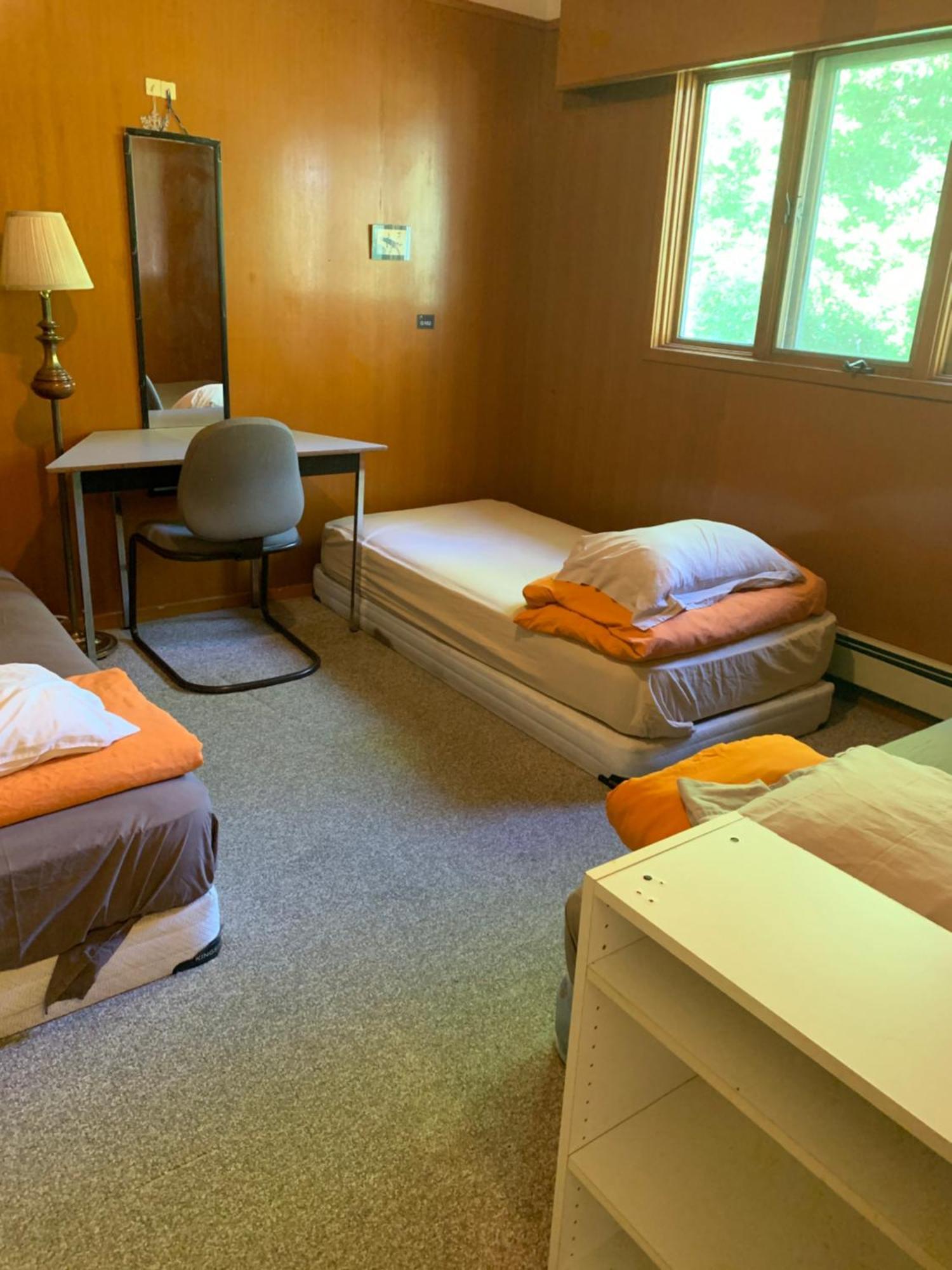 Vancouver Backpacker House - 10 Min Walk To Metrotown Skytrain Station Burnaby Exterior photo