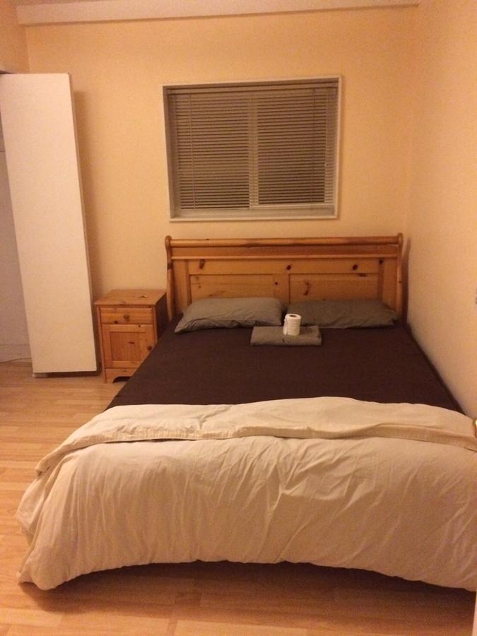 Vancouver Backpacker House - 10 Min Walk To Metrotown Skytrain Station Burnaby Exterior photo